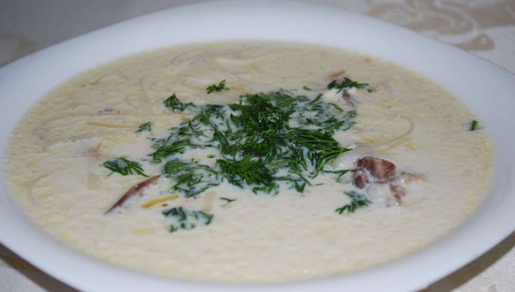 Горячий дачный суп для восполнения сил в холода.