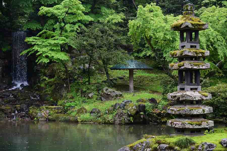 Пагода для японского оформления сада.